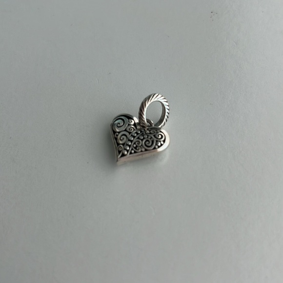 Silver Heart Brighton Charm - Picture 4 of 4